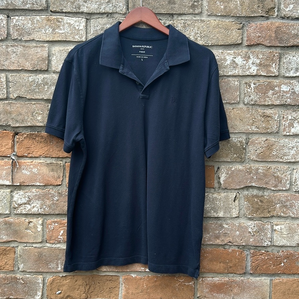 Banana Republic pique polo, navy blue. Size L, classic fit.